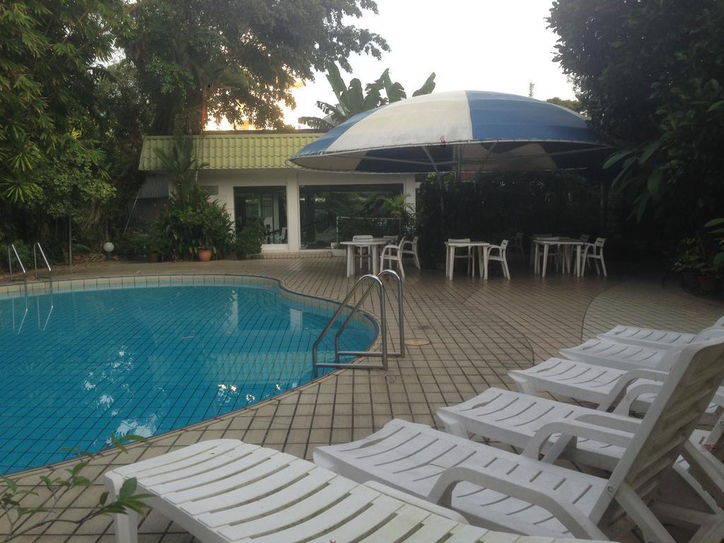 Terrace Hotel Bandar Seri Begawan Exterior foto
